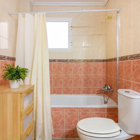 Апартаменты Amazing In With Kitchen